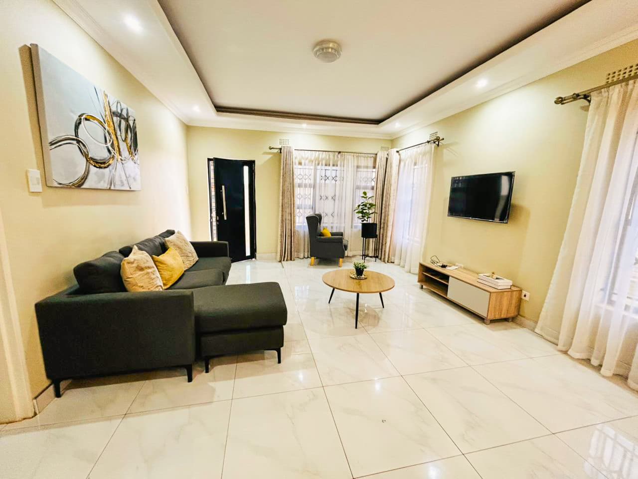 Image 4 of TCGT AirBnB